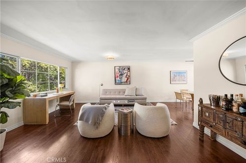 1/2 Village Grn, Los Angeles, CA, 90016 | Card Image