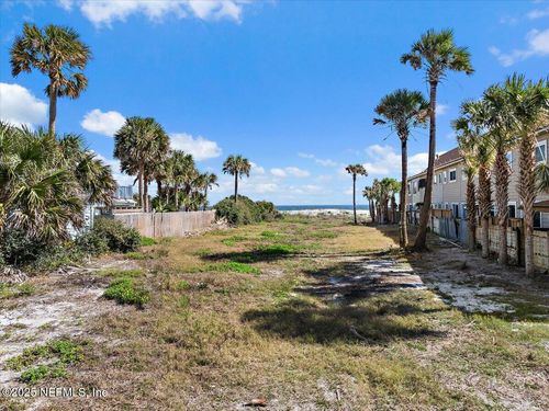 1025 Beach Ave, ATLANTIC BEACH, FL, 32233-5780 | Card Image