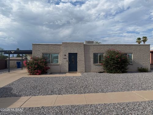 9301 E 29th St, Tucson, AZ, 85710-8015 | Card Image