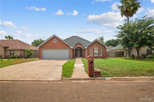 3013 Flamingo Ave, McAllen, TX, 78504-5142 | Card Image