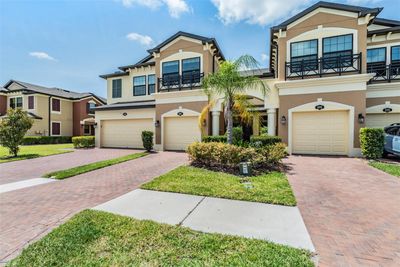 18902 Beautyberry Court, Townhouse with 3 bedrooms, 2 bathrooms and null parking in LUTZ FL | Image 2