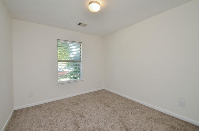 15330 Keystone Bend Ln, House other with 3 bedrooms, 2 bathrooms and 2 parking in Cypress TX | Image 20