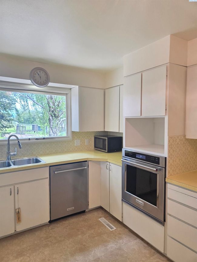 6302 Sand Rd, Home with 4 bedrooms, 3 bathrooms and null parking in Pullman WA | Image 33