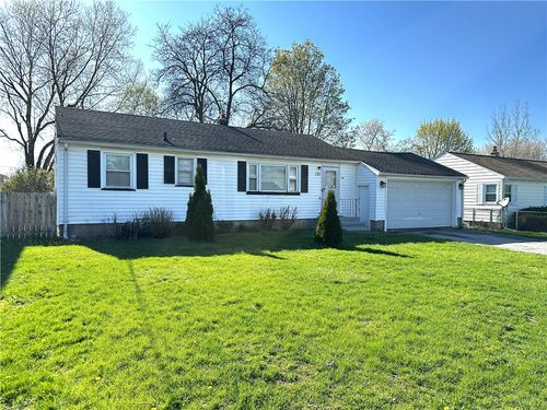 137 Rossmore St, Gates, NY, 14606-5519 | Card Image