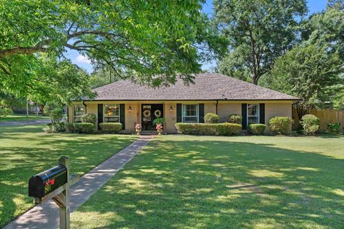 801 Elizabeth St, Gilmer, TX, 75644-3125 | Card Image