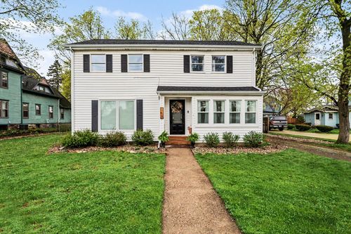 112 W Spruce St, Marshall, MI, 49068-1852 | Card Image
