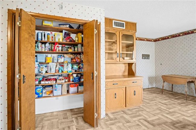 4232 Haskell Rd, House other with 3 bedrooms, 3 bathrooms and null parking in Effingham KS | Image 10