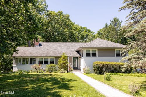 1241 Ruffner Rd, Niskayuna, NY, 12309-4630 | Card Image