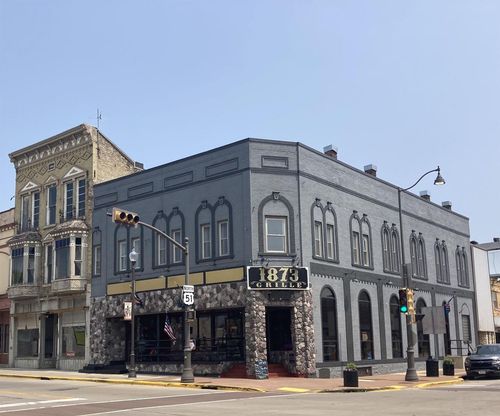 301 De Witt St, Portage, WI, 53901-2113 | Card Image