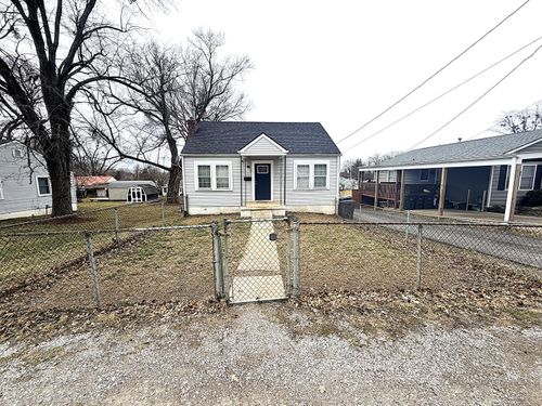 216 Laffoon Dr, Frankfort, KY, 40601-3230 | Card Image