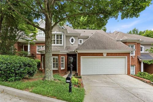 121 Brookview Cir, Atlanta, GA, 30339-2912 | Card Image