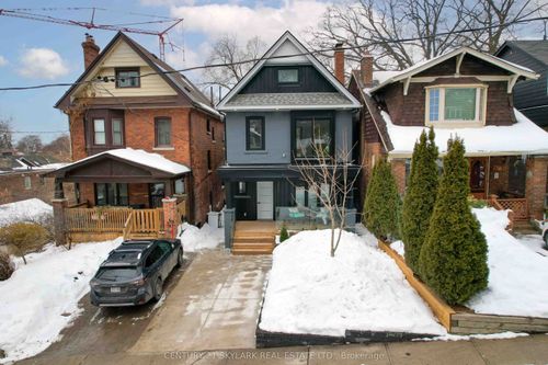 208 Gainsborough Rd, Toronto, ON, M4L3C6 | Card Image