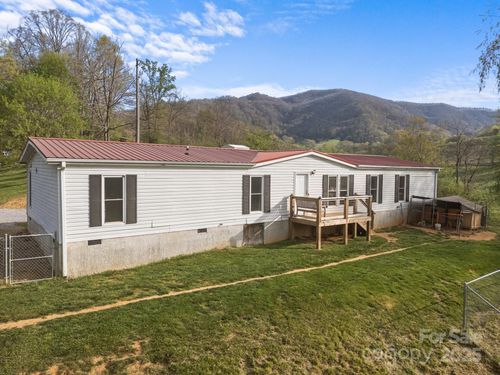 639 Willis Cove Rd, Canton, NC, 28716-7191 | Card Image