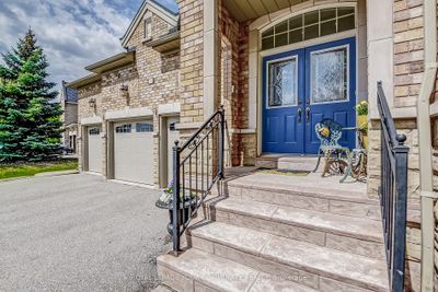 71 Louvain Dr, House other with 3 bedrooms, 3 bathrooms and 9 parking in Brampton ON | Image 3