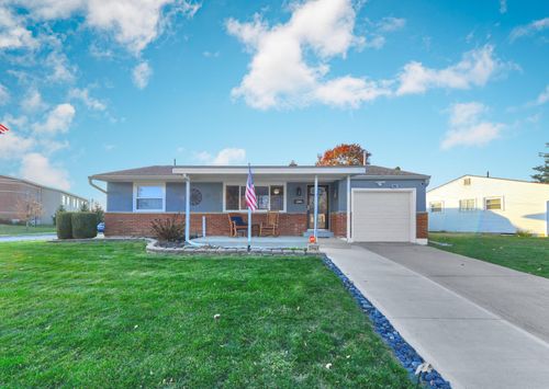 2945 Voeller Cir, Grove City, OH, 43123-3379 | Card Image