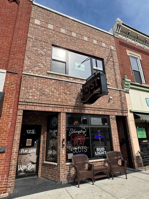 123 S State St, Marengo, IL, 60152-2205 | Card Image