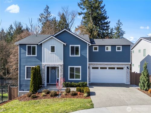 7004 82nd Dr Ne, Marysville, WA, 98270-7073 | Card Image