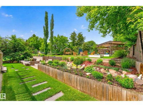 46 Groveland Rd, Sherwood Park, AB, T8A3G6 | Card Image