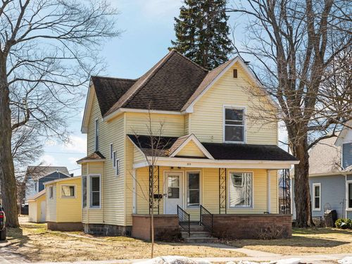 311 W 12th St, Traverse City, MI, 49684-4003 | Card Image