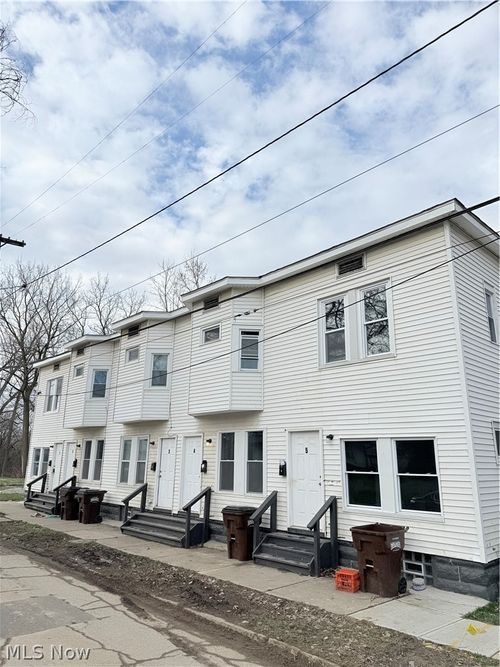 3900 W 23rd Street, Cleveland, OH, 44109 | Card Image