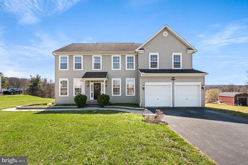 107 Jacobs Dr, Coatesville, PA, 19320-5536 | Card Image