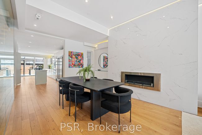 184 Strachan Ave, House attached with 5 bedrooms, 5 bathrooms and 1 parking in Toronto ON | Image 8