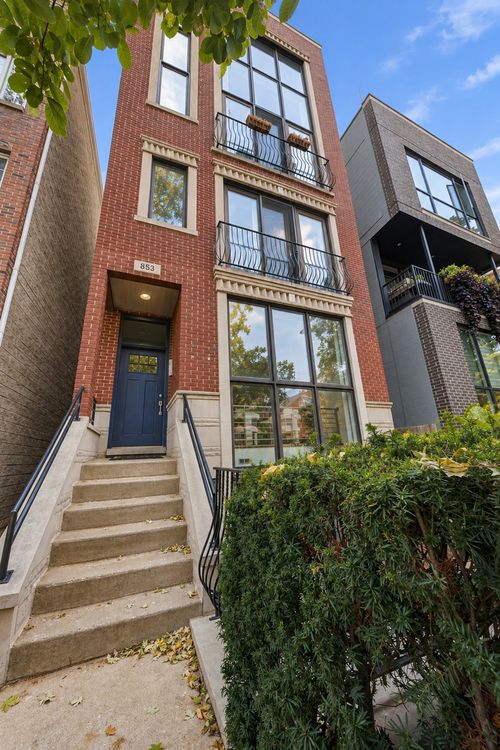 1-853 N Wood St, Chicago, IL, 60622-6434 | Card Image