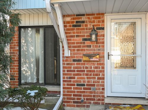 1678-1678 Groton Ct, Wheaton, IL, 60189-7746 | Card Image