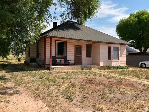 341 E 200 N, Richfield, UT, 84701-2317 | Card Image
