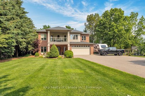 7116 Hamilton Rd, Putnam, ON, N0L2B0 | Card Image