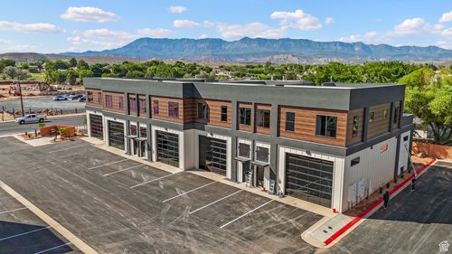 18-80 W Center St, La Verkin, UT, 84745-5528 | Card Image