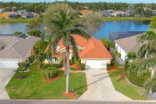 1442 Vintage Ln, NAPLES, FL, 34104-0819 | Card Image