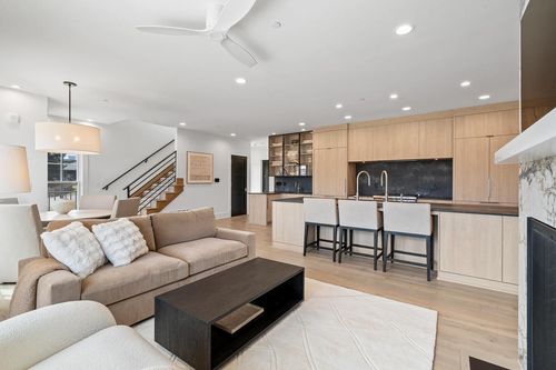 9-278 High Street, FONTANA, WI, 53125 | Card Image