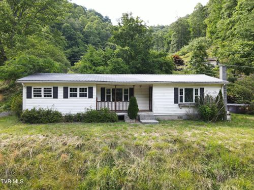 1020 Steep Fork Rd, Grundy, VA, 24614-6886 | Card Image