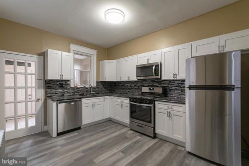 2023 S 22nd St, PHILADELPHIA, PA, 19145-2701 | Card Image