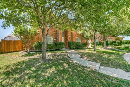 9121 Portage Ln, Plano, TX, 75024-7051 | Card Image