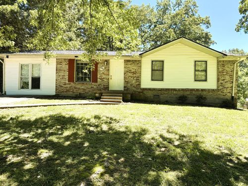 2836 Thrush Dr, Clarksville, TN, 37040-5978 | Card Image