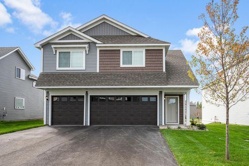 605 Redwood Loop N, Cambridge, MN, 55008-2905 | Card Image