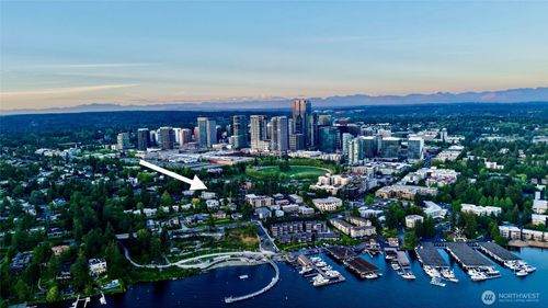 101-101 99th Ave Ne, Bellevue, WA, 98004-5400 | Card Image