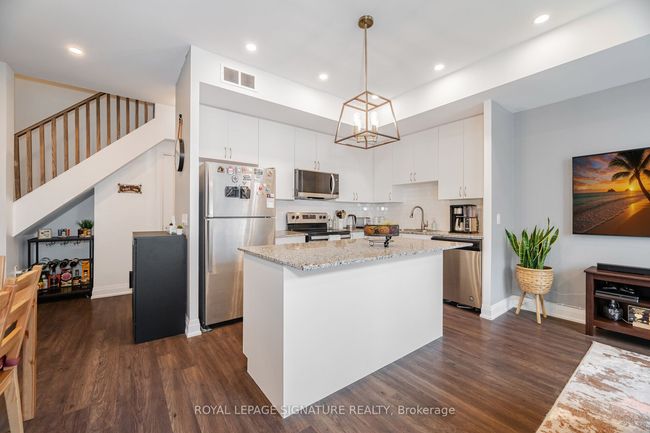 D-603 - 5289 Highway 7, Condo with 2 bedrooms, 3 bathrooms and null parking in Vaughan ON | Image 9