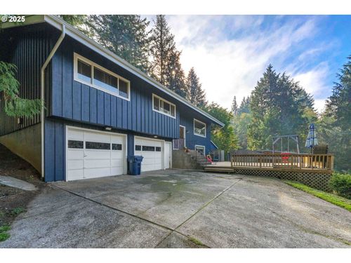 1101 E 15th St, Coquille, OR, 97423-1412 | Card Image