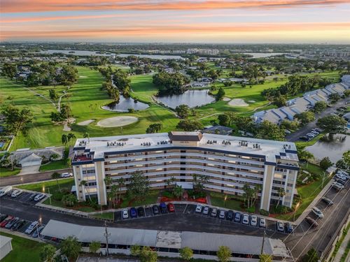 apt-405-8950 Park Blvd, SEMINOLE, FL, 33777-4122 | Card Image