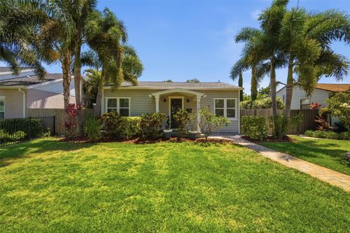 3105 Jackson St N, St Petersburg, FL, 33704-1952 | Card Image