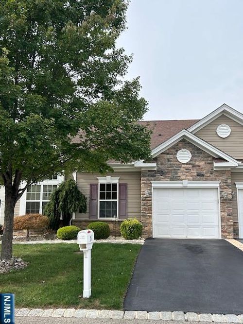 35 Timber Hill Dr, Monroe, NJ, 08831-7958 | Card Image