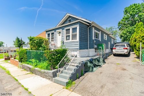 1410 Leslie St, Hillside, NJ, 07205-1204 | Card Image
