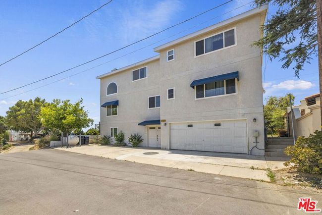 21615 Wo He Lo Trl, House other with 3 bedrooms, 4 bathrooms and null parking in Chatsworth CA | Image 38