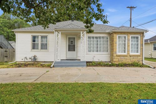 5114 Randolph St, Lincoln, NE, 68510-3853 | Card Image