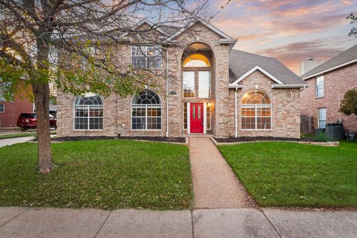 8029 Kristina Ln, North Richland Hills, TX, 76182-8747 | Card Image