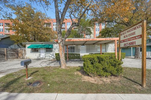 b-702 W Saint Johns Ave, Austin, TX, 78752-2318 | Card Image