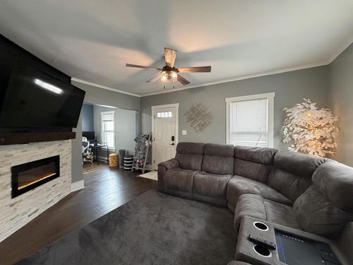 628 Booster Blvd, Reedsburg, WI, 53959-2121 | Card Image